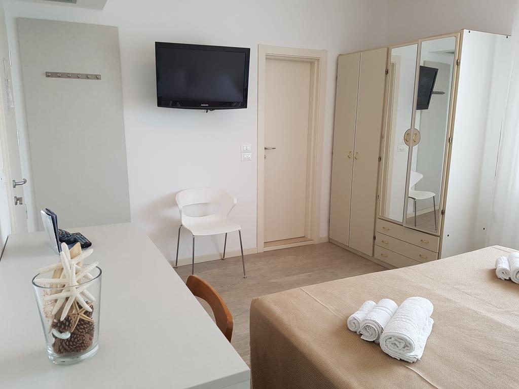 Hotel Sorriso Milano Marittima Buitenkant foto
