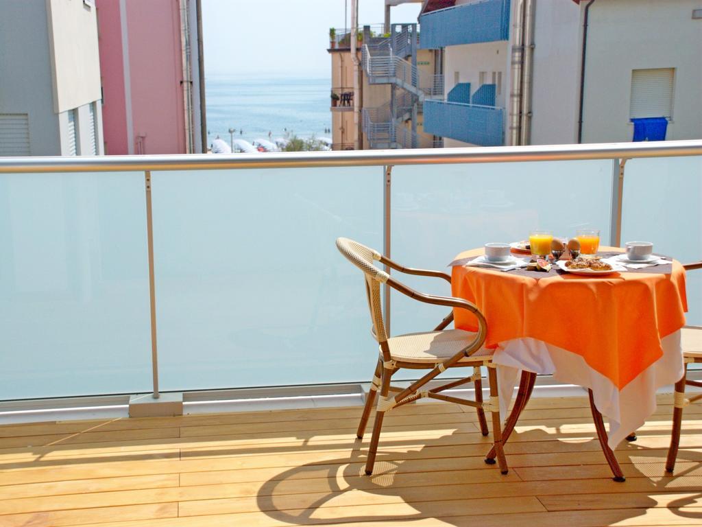 Hotel Sorriso Milano Marittima Buitenkant foto