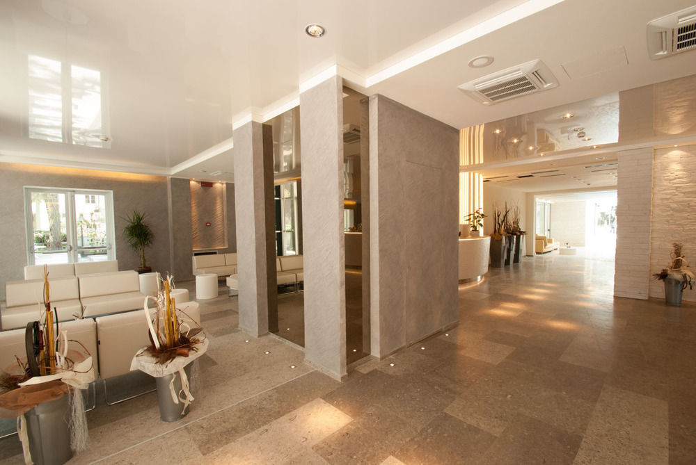 Hotel Sorriso Milano Marittima Buitenkant foto