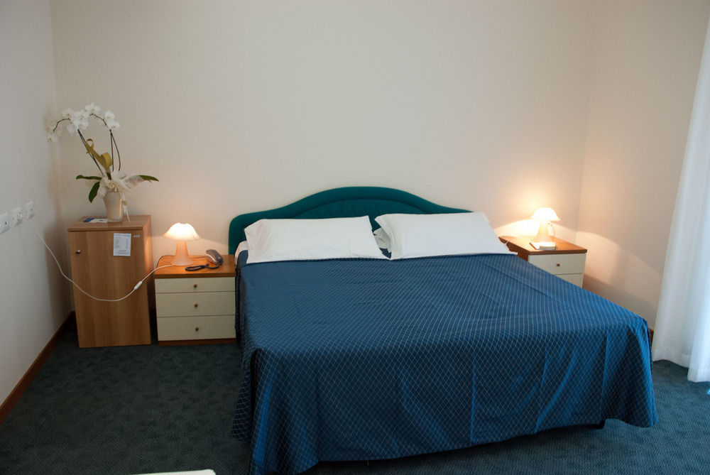 Hotel Sorriso Milano Marittima Buitenkant foto