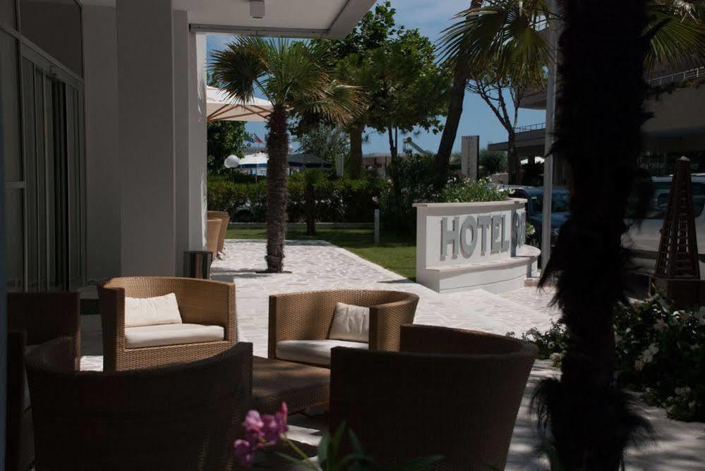 Hotel Sorriso Milano Marittima Buitenkant foto